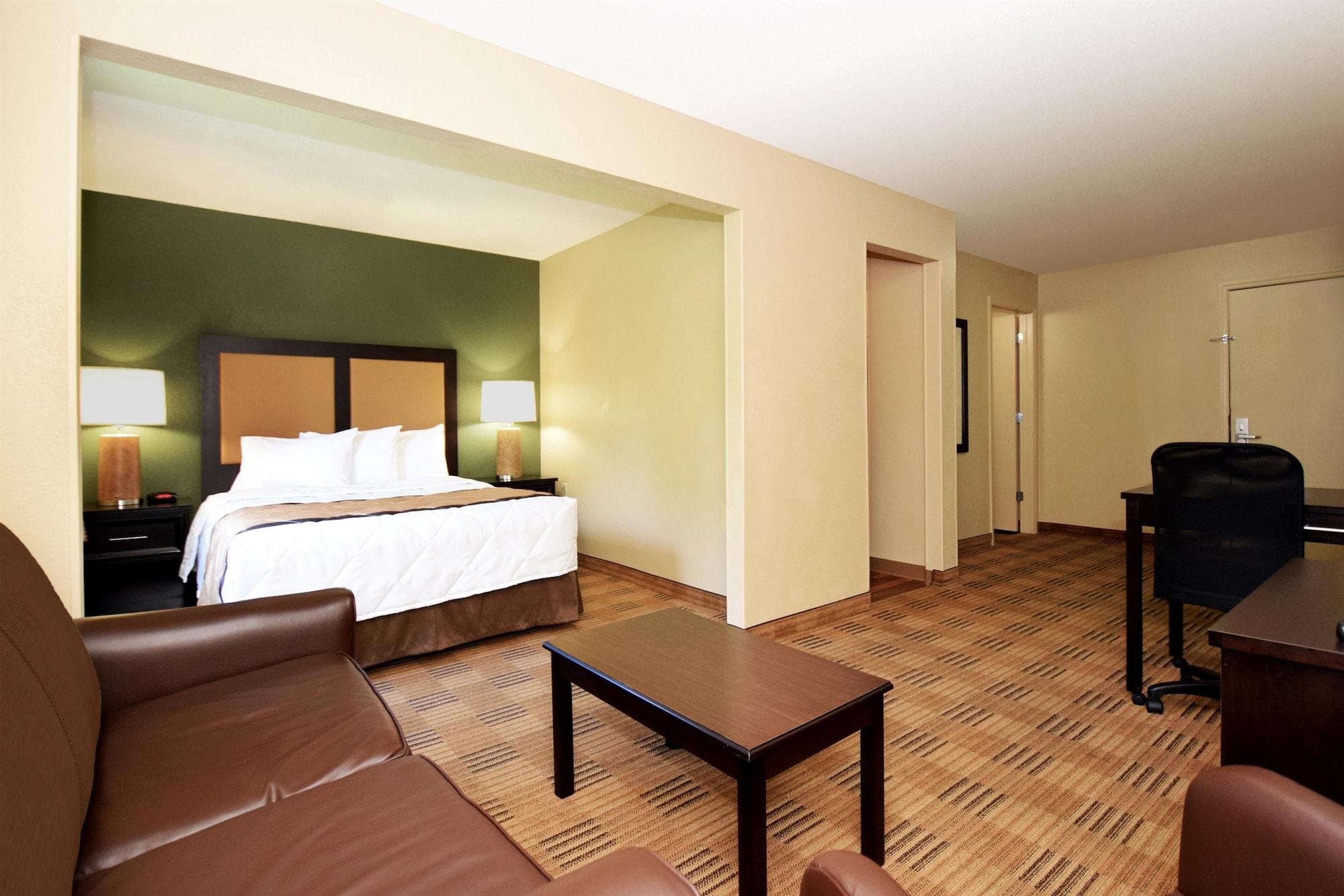 เอ็กซ์เทนด์ สเตย์ อเมริกา ร็อกฟอร์ด สเตทสตรีท Hotel ร็อคฟอร์ด ภายนอก รูปภาพ