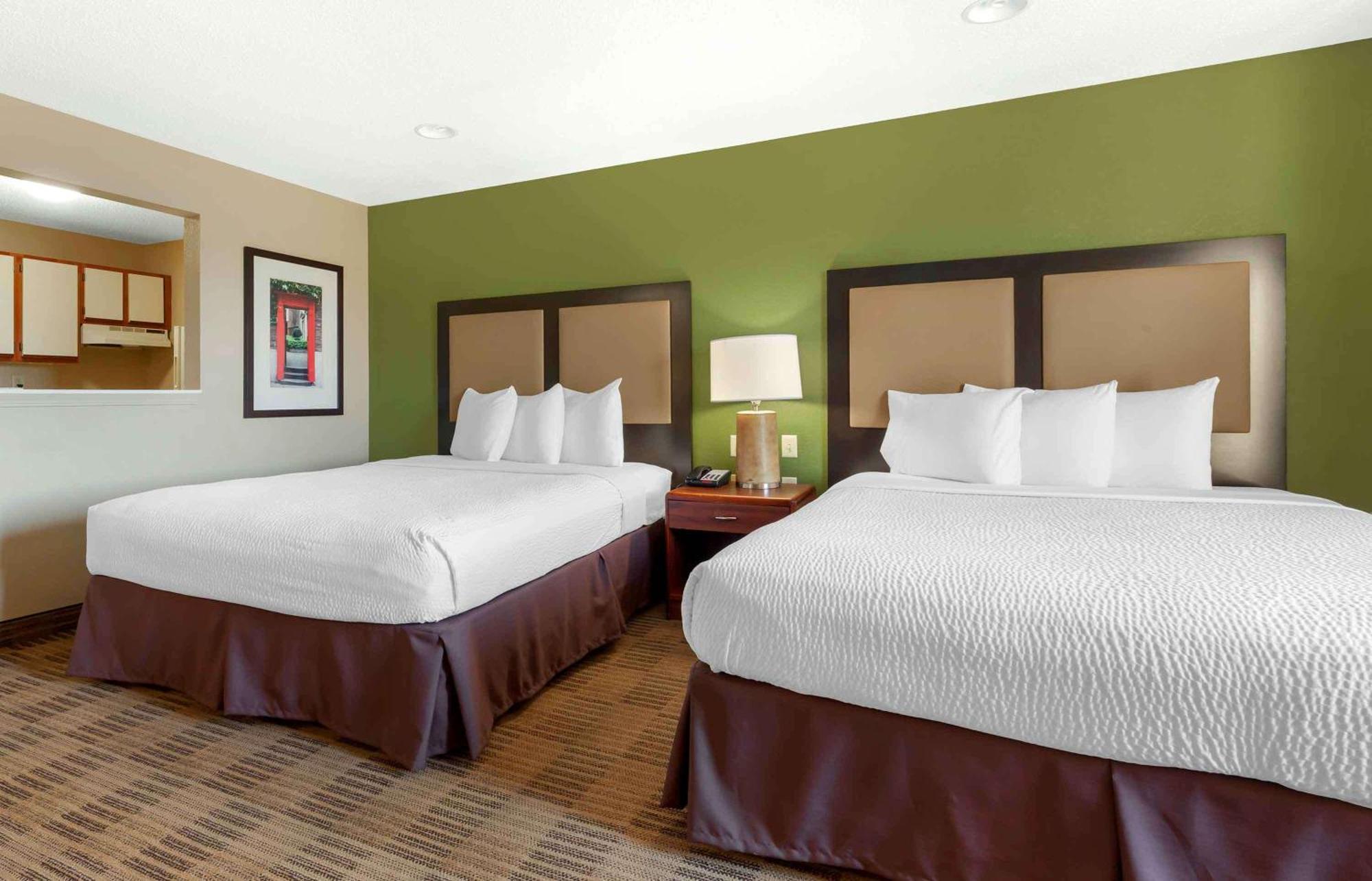 เอ็กซ์เทนด์ สเตย์ อเมริกา ร็อกฟอร์ด สเตทสตรีท Hotel ร็อคฟอร์ด ภายนอก รูปภาพ